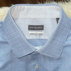 VAN HEUSEN AIR REGULAR FIT STRECH BUTTON DOWN MENS LIGHT BLUE & WHITE SHIRT